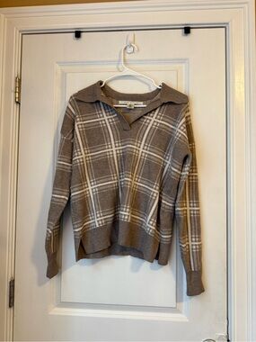 Plaid Collar Knit Sweater - Taupe / Cream